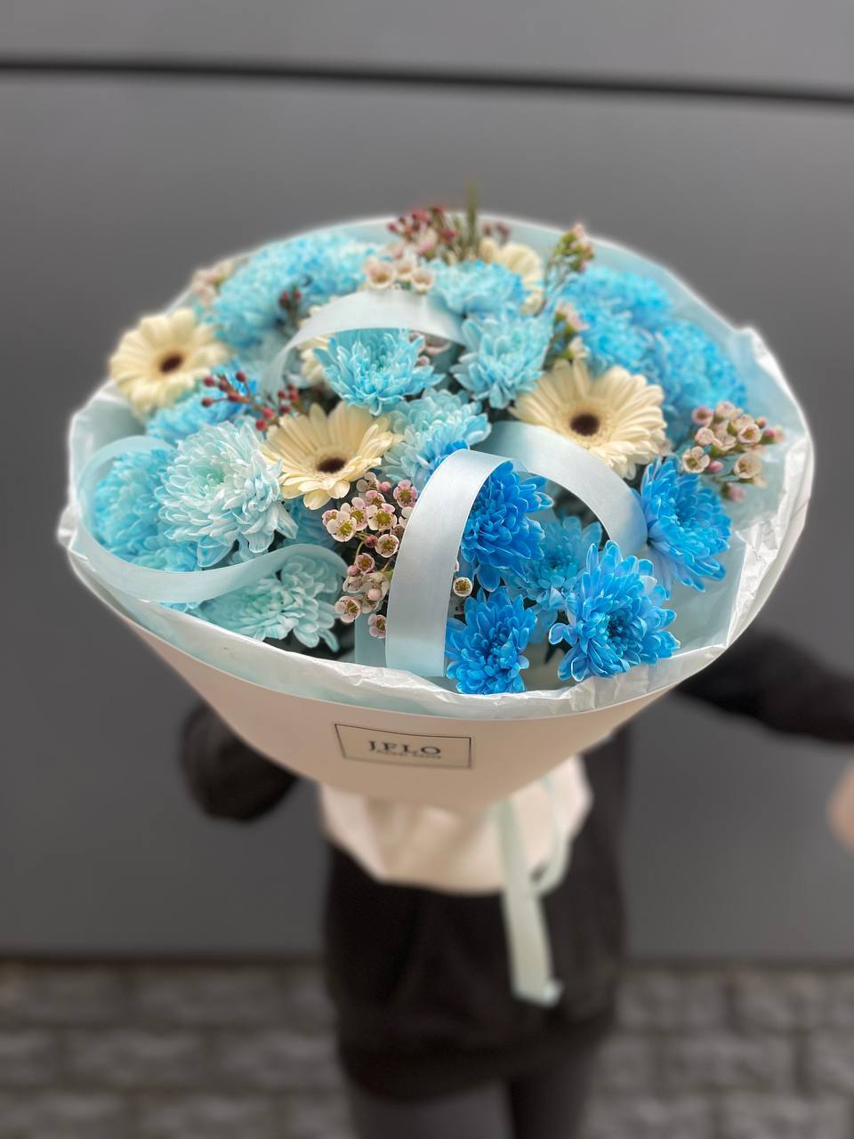 Букет "Голубые дали" с доставкой в Адлере