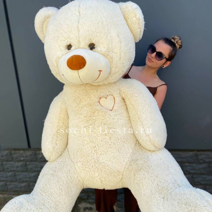 Белый плюшевый мишка большой в Адлере