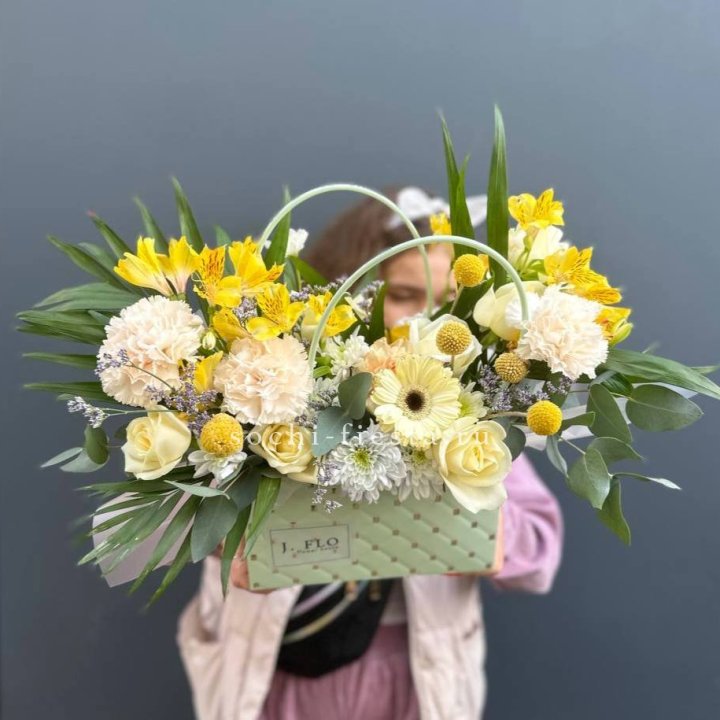 Сумочка с розами "Epia" в Адлере