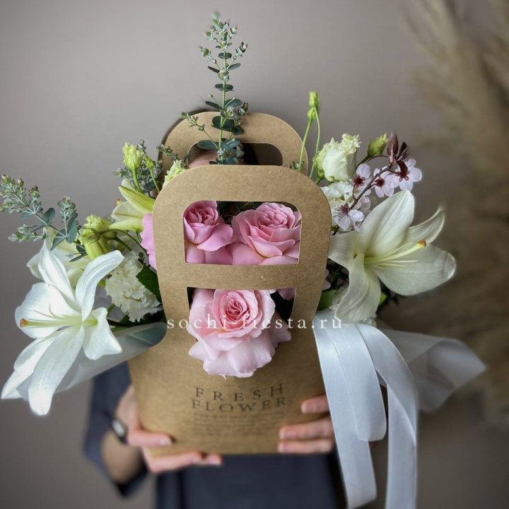 Flower bag "Modesty" в Адлере