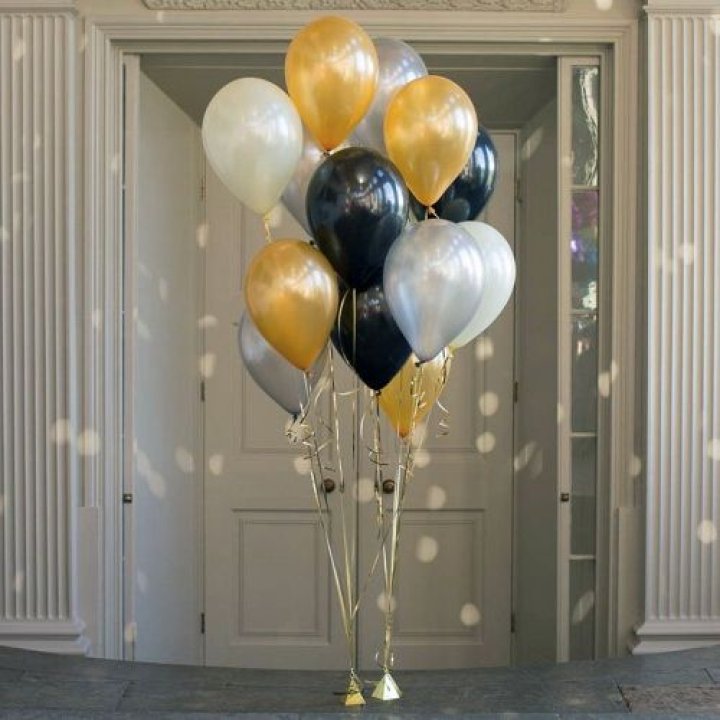 Фонтан шаров "Фаерворк" в Адлере