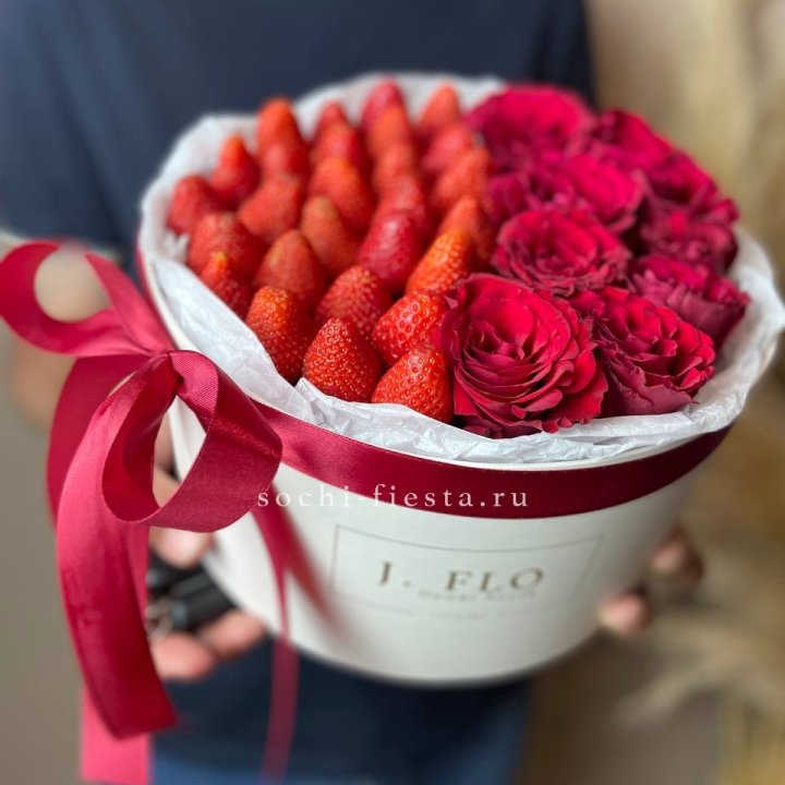 Клубничный бокс №1 в Адлере