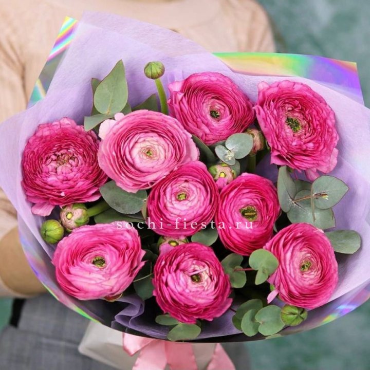 Ранункулюсы с эвкалиптом №2 в Адлере