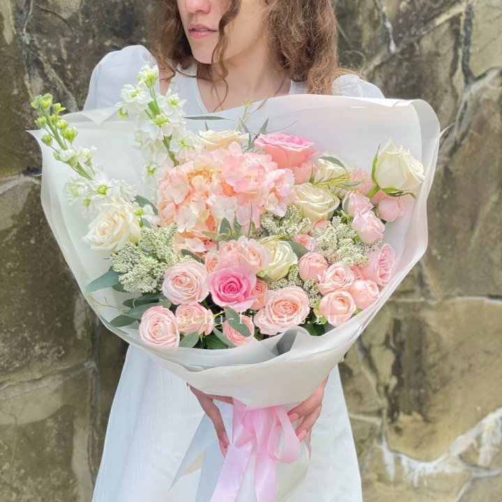 Дизайнерский букет №26 в Адлере