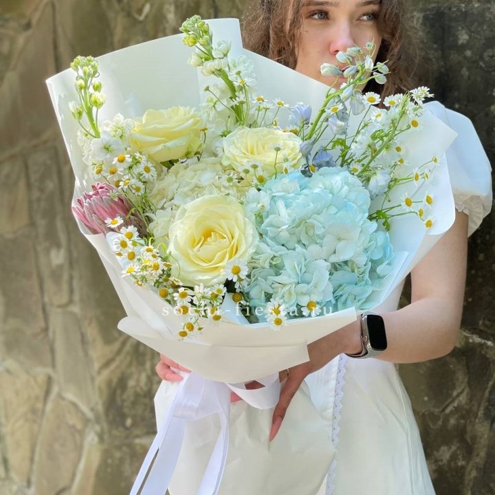 Дизайнерский букет №27 в Адлере