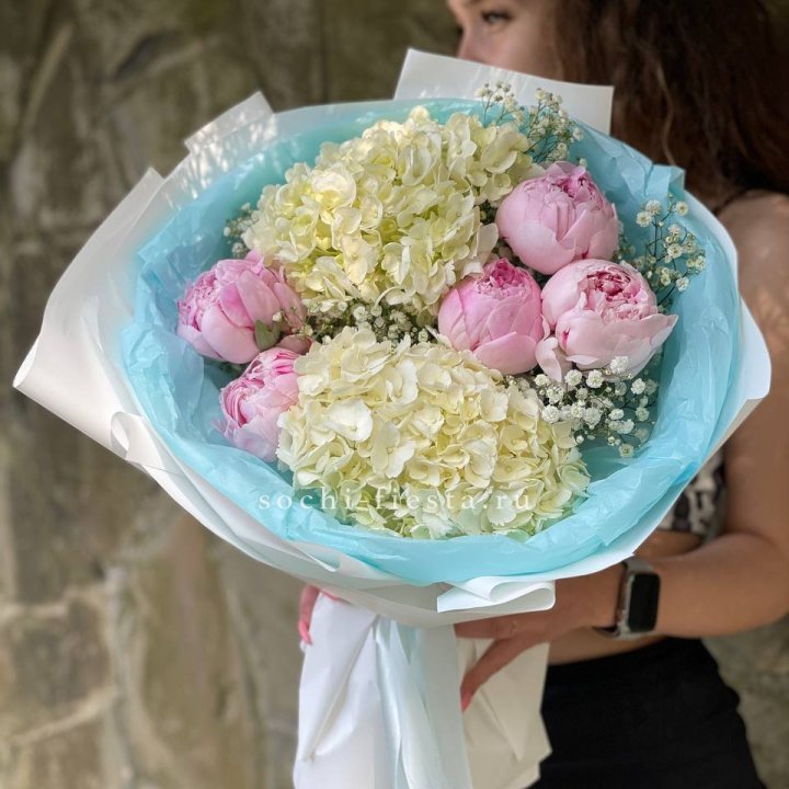 Букет с пионами "Blossom" в Адлере
