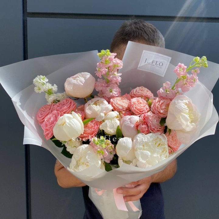 Авторский букет "Летний вечер" в Адлере