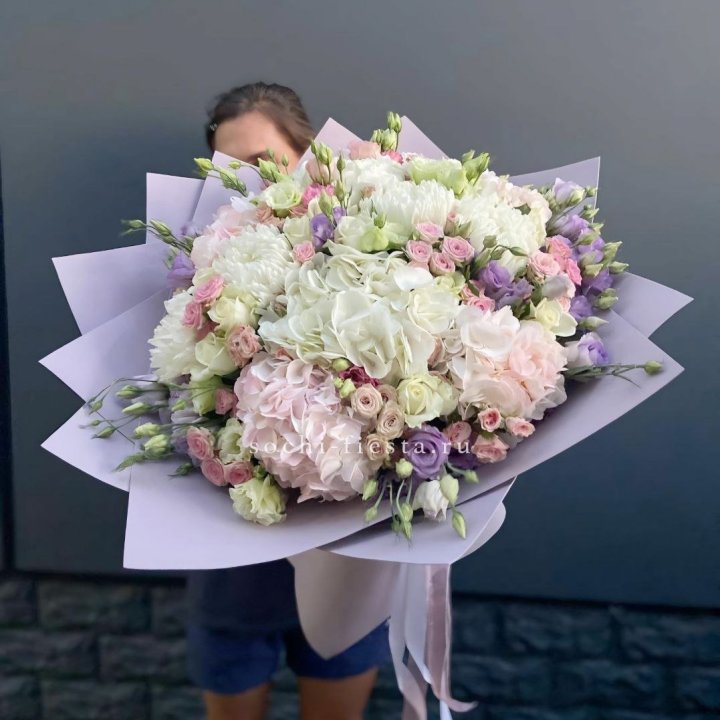 Макси-букет "Флоренция" в Адлере