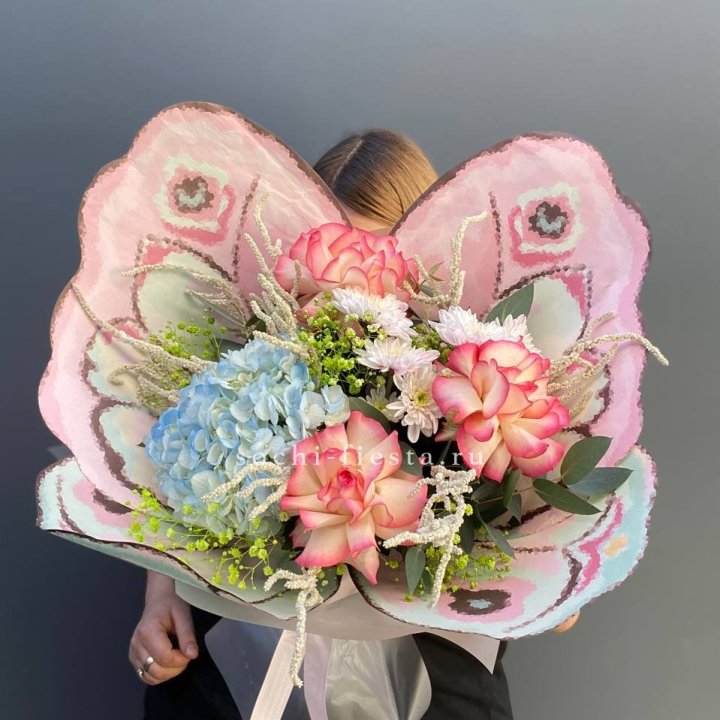 Дизайнерский букет Butterfly в Адлере