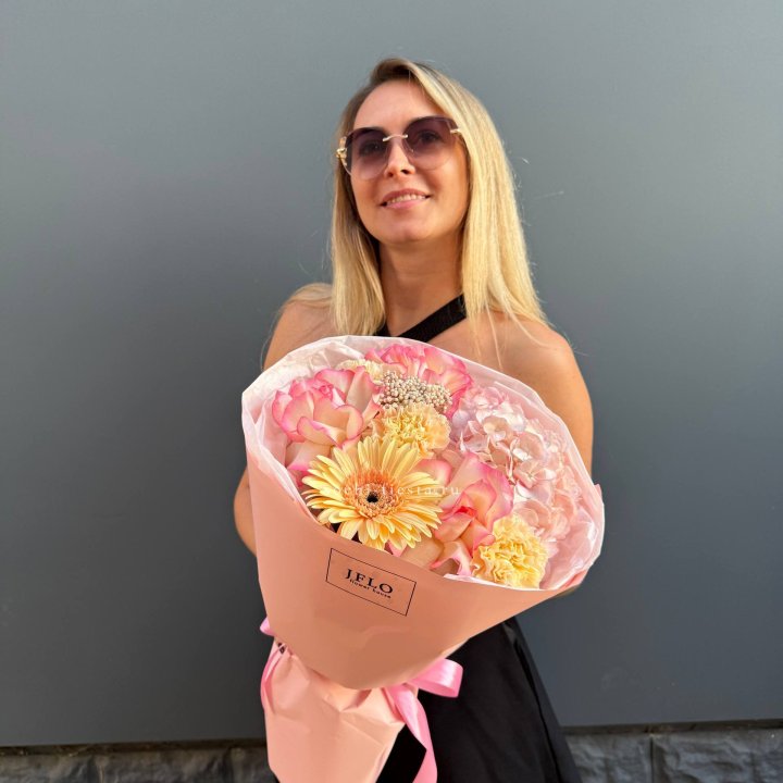  Букет  "Солнышко" в Адлере