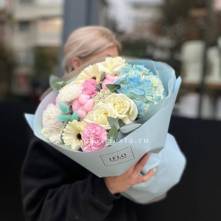  Букет  "Твои глаза" в Адлере