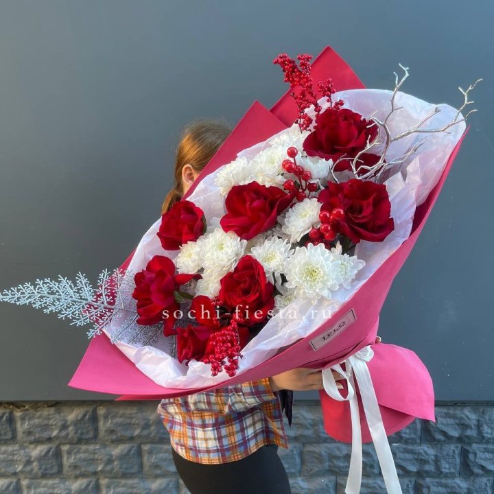 Букет "Яркая зима" в Адлере