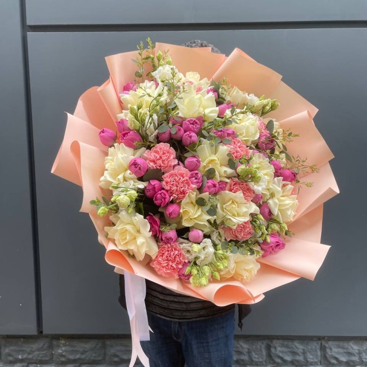 Авторский букет "Кристин" в Адлере