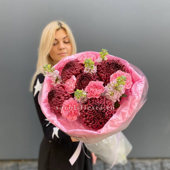 Букет "Сияющая любовь" в Адлере