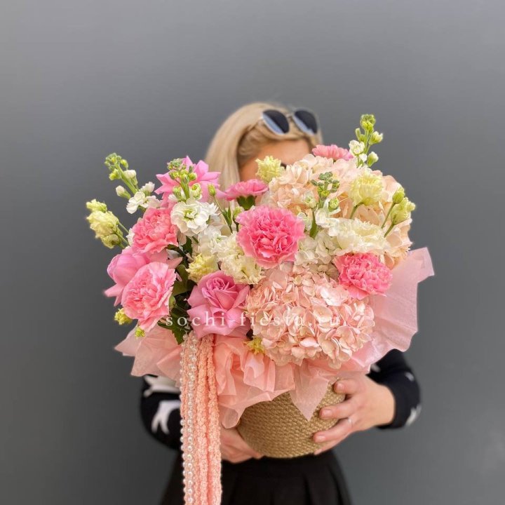 Композиция "Роскошь" в Адлере