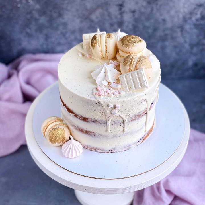 Торт "Бизе" в Адлере