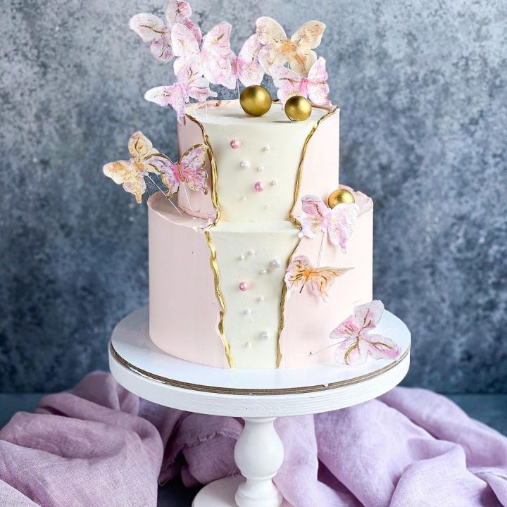 Торт "Бабочки в животе" в Адлере