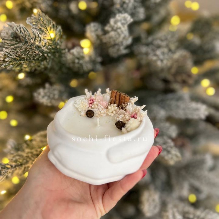 Свеча ароматическая в гипсе Руки с корицей в Адлере