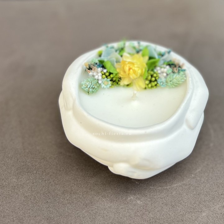 Свеча ароматическая в гипсе Руки в Адлере