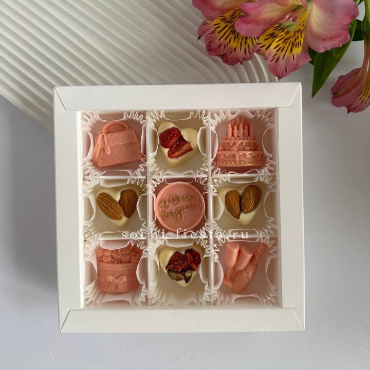 Конфеты из шоколада День Рождение с доставкой в Адлере