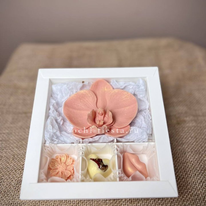 Конфеты из шоколада с Орхидеей в Адлере