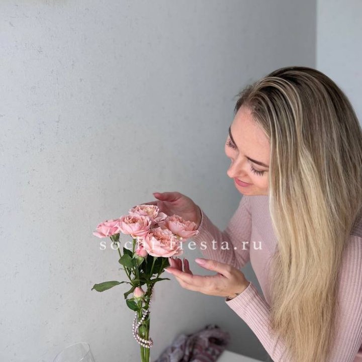 Цветочная подписка Пакет S в Адлере