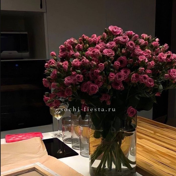 Цветочная подписка Пакет L в Адлере