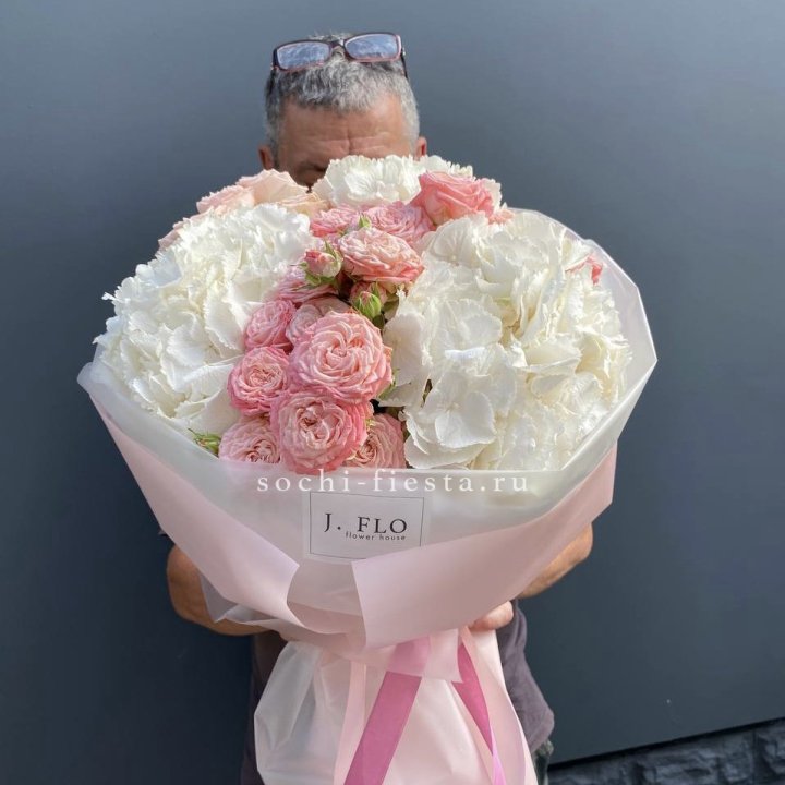 Авторский букет "Кико" в Адлере