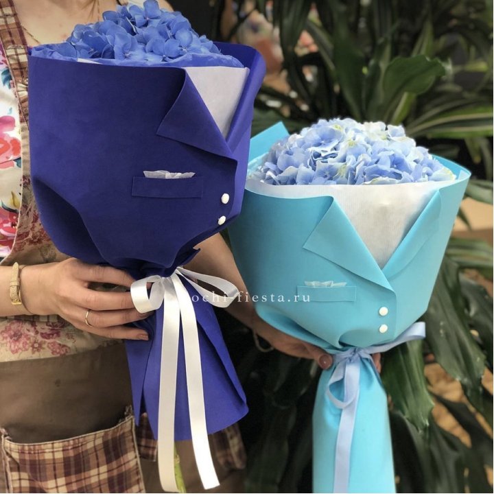 Букет с гортензией с пиджаком в Адлере