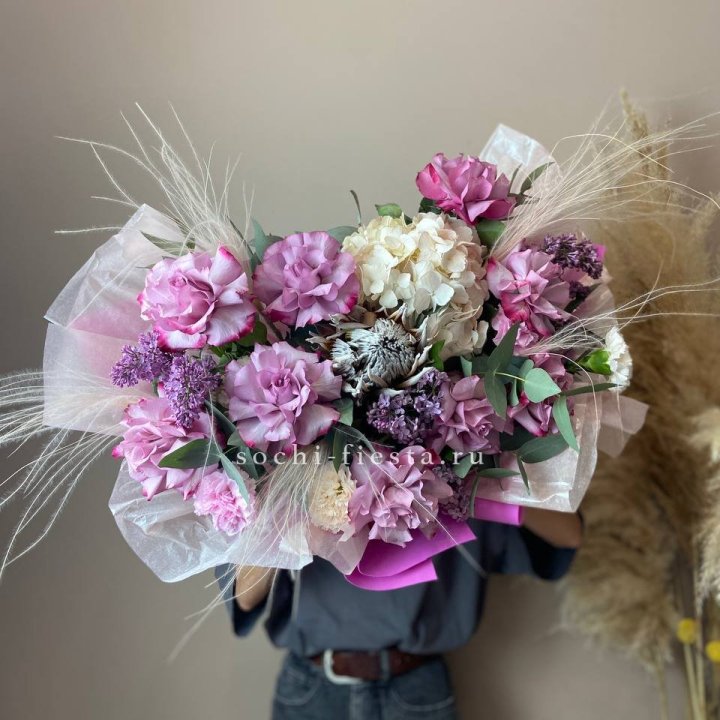 Дизайнерский букет №14 в Адлере