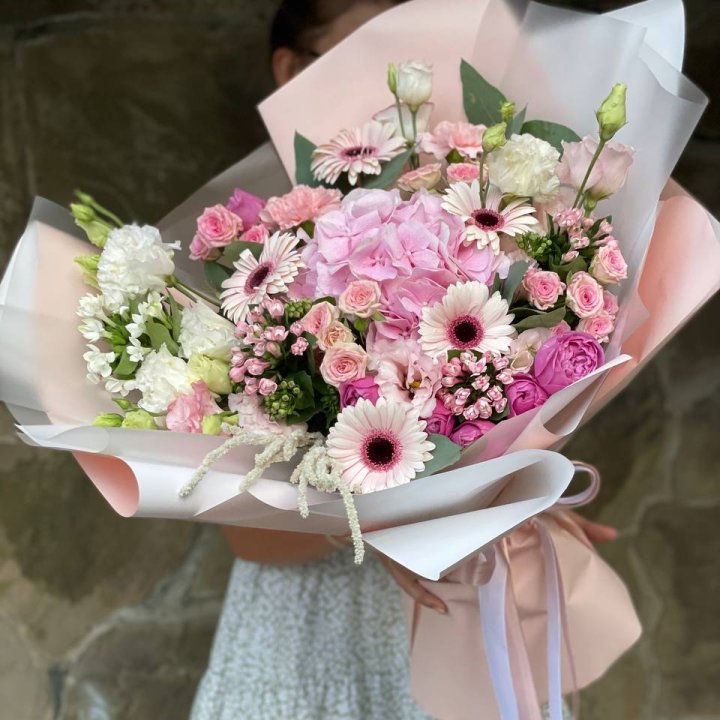 Авторский букет Peach в Адлере