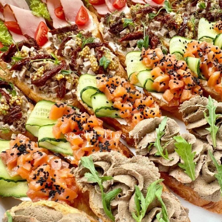 Брускетта "4 вкуса иксель" в Адлере