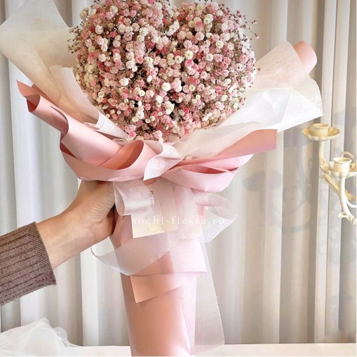 Сердце из гипсофилы  в Адлере