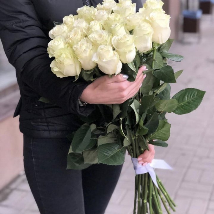 Голландские розы White 21 в Адлере