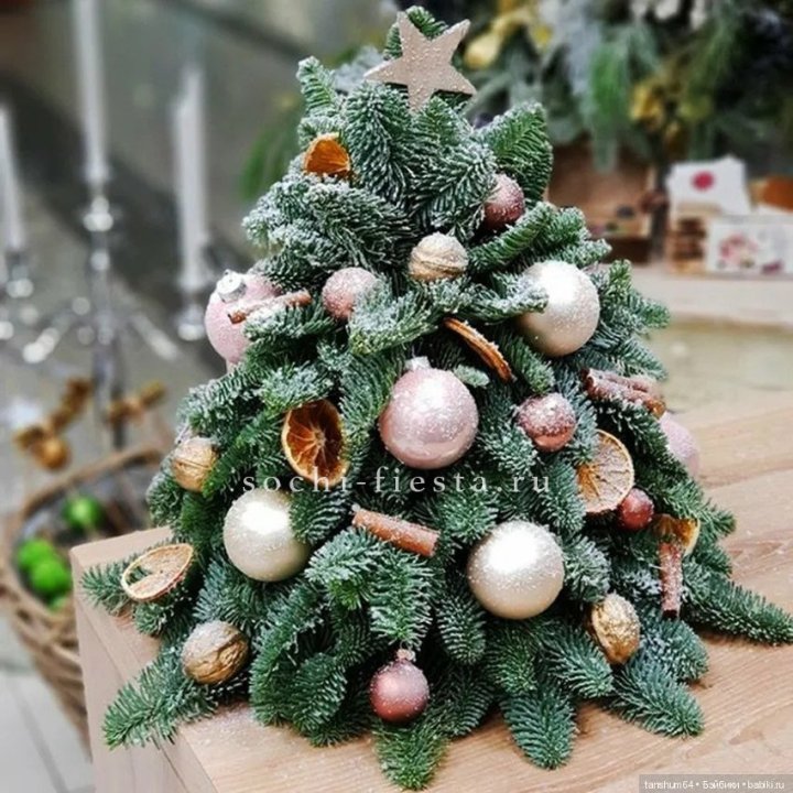 Новогодняя елочка "Блеск" в Адлере