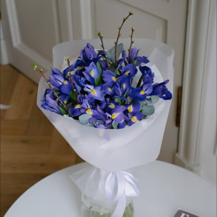 15 ирисов в Адлере