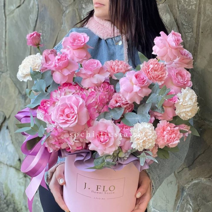 Цветочный бокс Esmiralda в Адлере