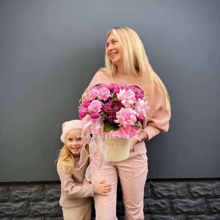 Цветочный бокс "Альба" в Адлере