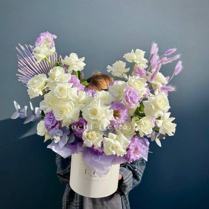 Цветочный бокс "Изабель" в Адлере