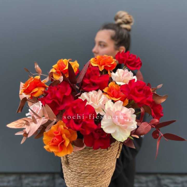 Авторский бокс "Roxana" в джутовом кашпо в Адлере