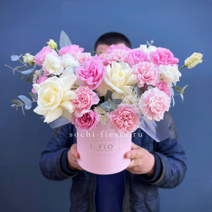 Цветочный бокс "Pamela" в Адлере