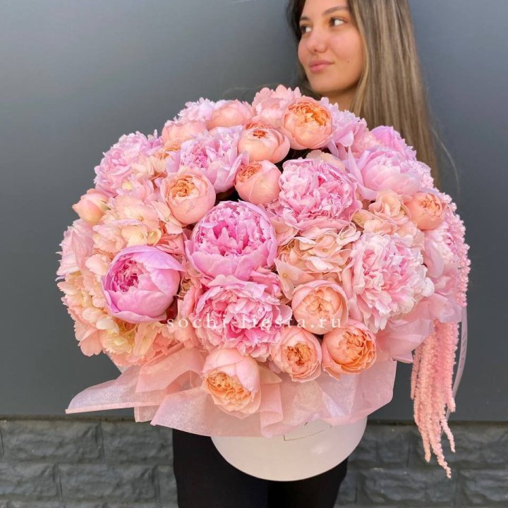 Коробка с пионами "Double flowers" в Адлере