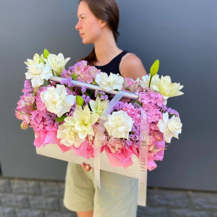 Большой бокс розовый в Адлере