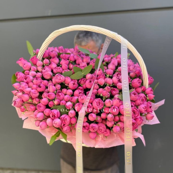 Корзина роз Мисти Баблс 101 в Адлере