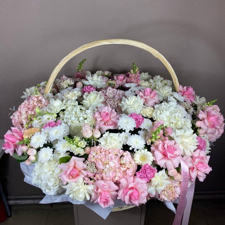 Авторская корзина №2 в Адлере