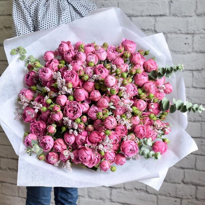 51 кустовая роза в Адлере