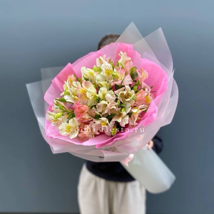 букет альстромерий "Черри" в Адлере