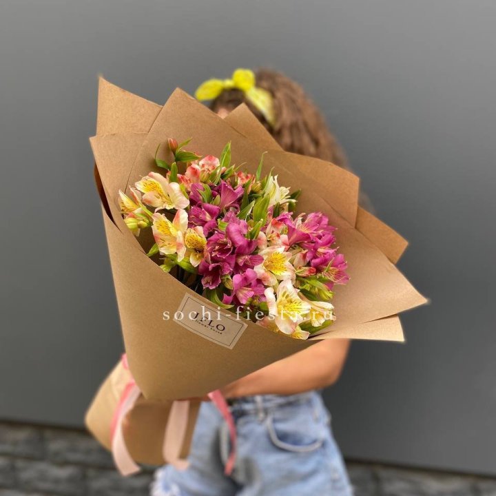 Альстромерии в крафте в Адлере