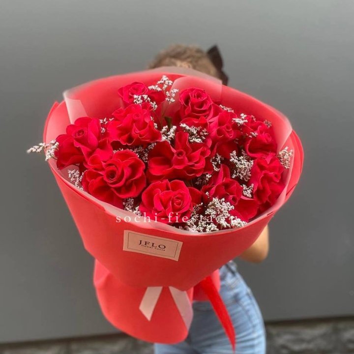 Букет "Элегант" с доставкой в Адлере