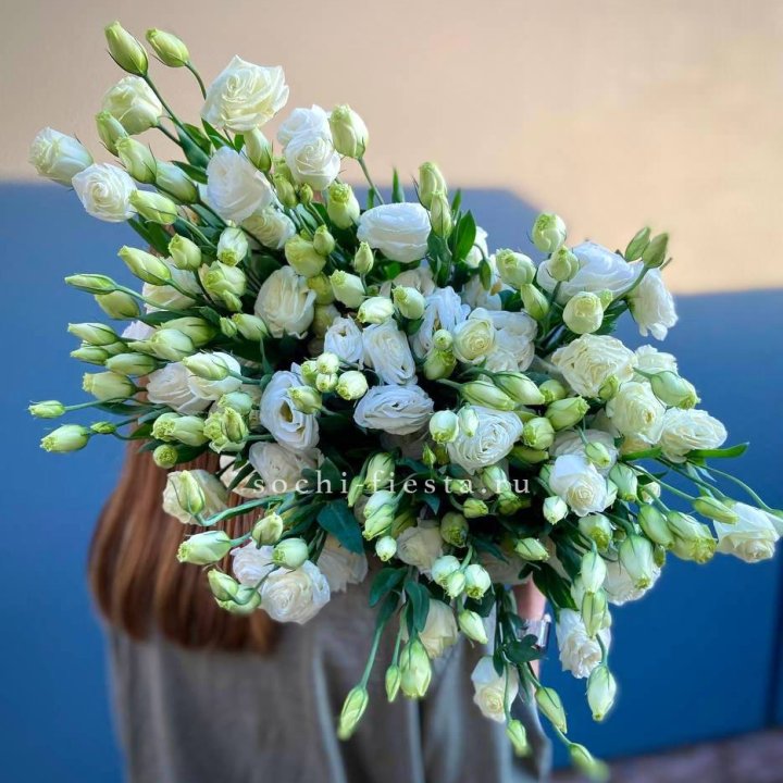 Охапка Эустомы в Адлере